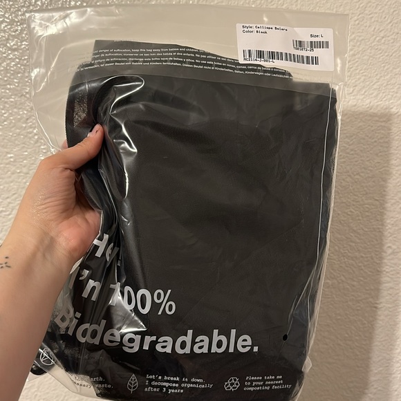 Marcella New York Calliope Bolero Shrug - Picture 2 of 3